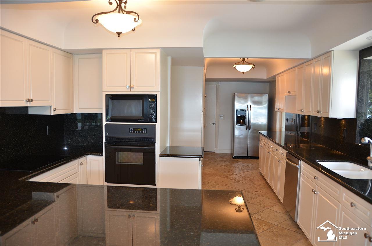 26055 East River Road Grosse Ile, MI 48138 - Photo 31 of 68