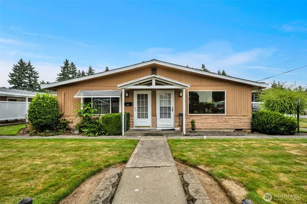 $138,000 | 335 7th St Place Southeast, Unit 2, Puyallup, WA 98372