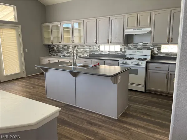 $2,740 | 9356 Bondeno Street, Las Vegas, NV 89123