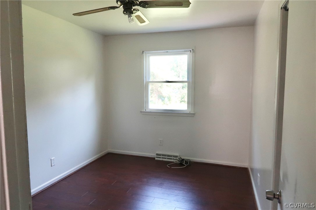 10116 Squirrel Level Road Petersburg, VA 23803 - Photo 5 of 10 Gallery Image 5