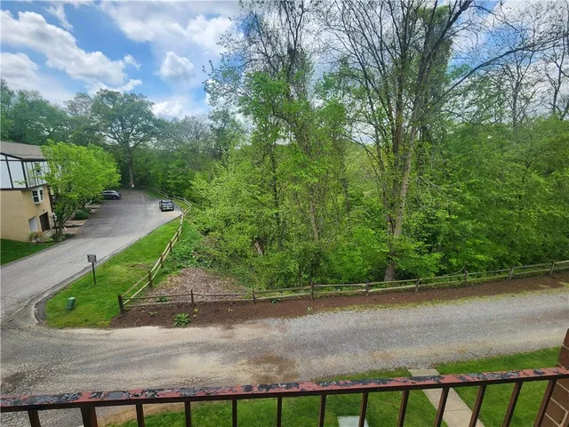 $140,000 | 7 Hiland Valley Drive, Unit 705, Pittsburgh, PA 15229