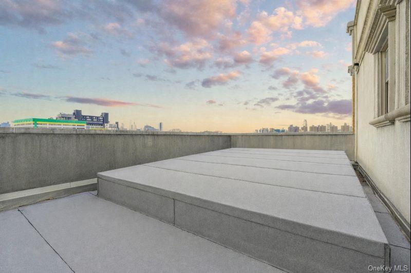 145 Classon Avenue, Unit 4A Brooklyn, NY 11205 - Photo 5 of 27 a terrace view with sky view