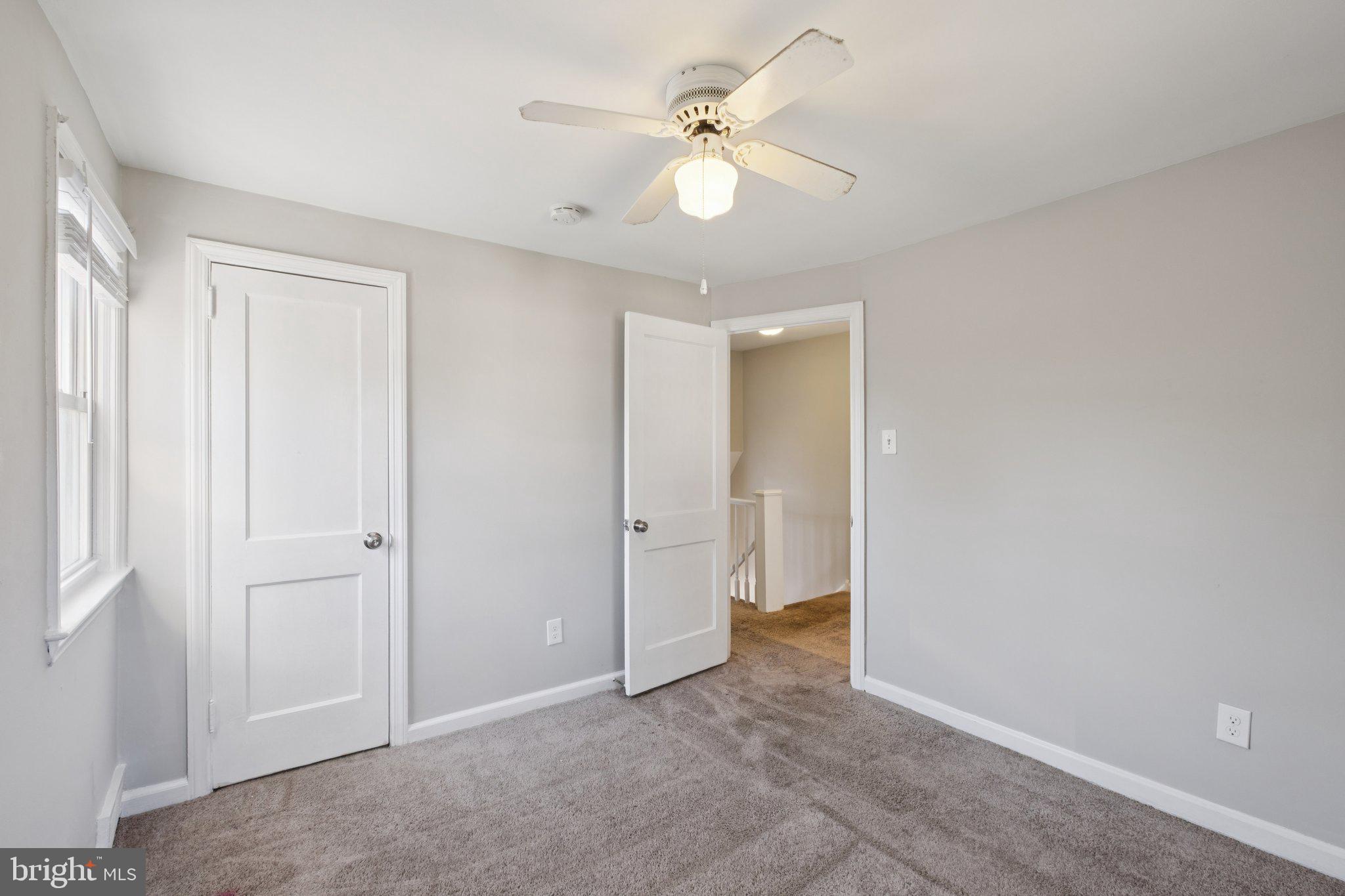 271 Drexel Avenue Lansdowne, PA 19050 - Photo 19 of 27 an empty room with fan and a ceiling fan