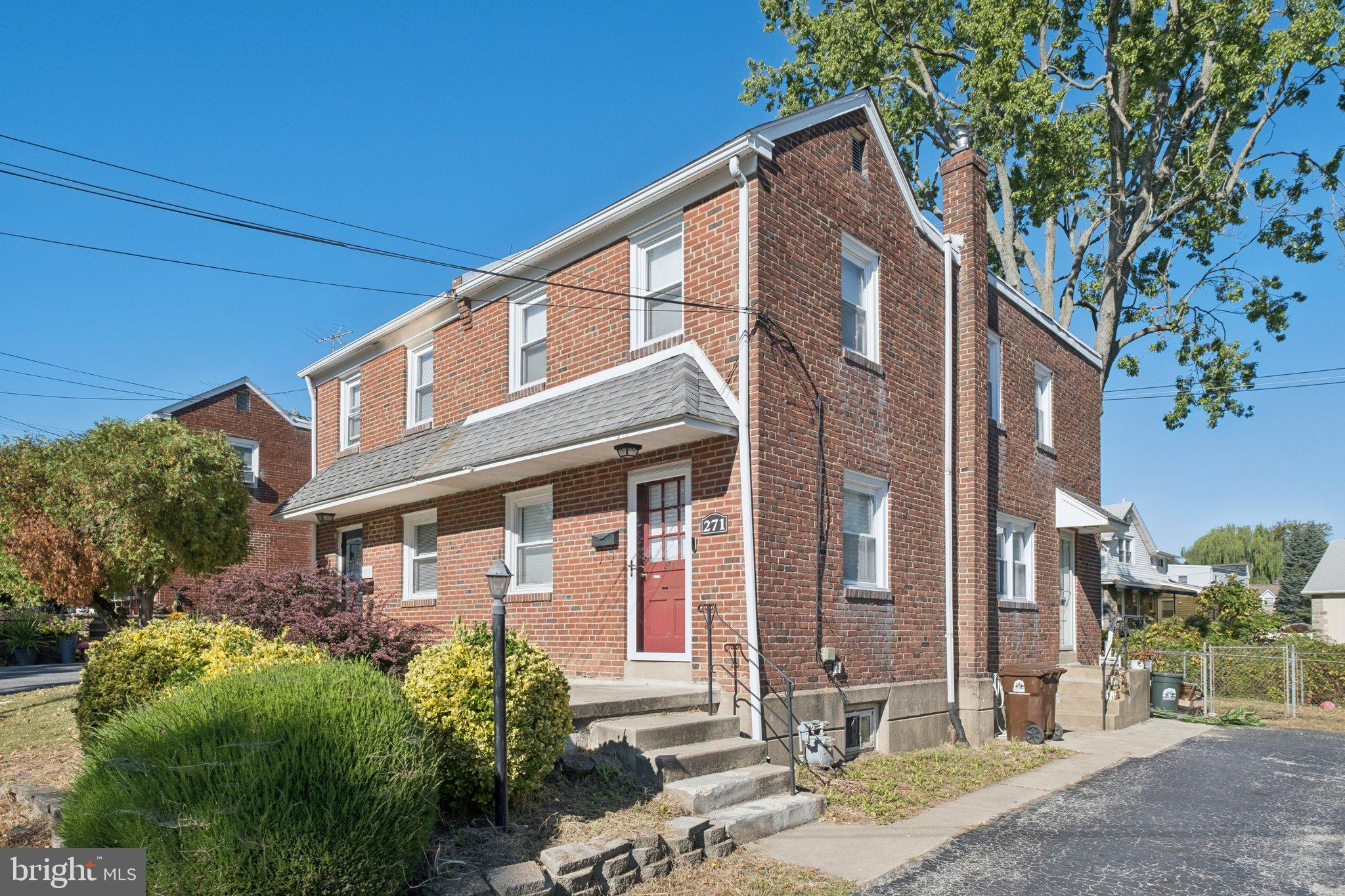 271 Drexel Avenue Lansdowne, PA 19050 - Photo 25 of 27 a front view of a house with yard