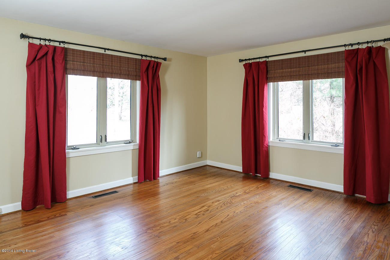11102 Ridge Road Anchorage, KY 40223 - Photo 20 of 43 RealTourCast - L Heiskell - Ridge (1 of