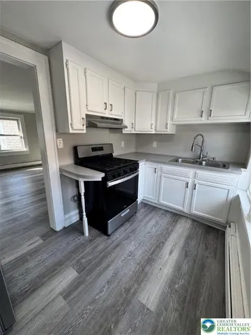 $1,050 | 124 2nd Avenue, Unit E, Kingston, PA 18704