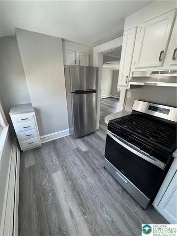 $1,050 | 124 2nd Avenue, Unit E, Kingston, PA 18704