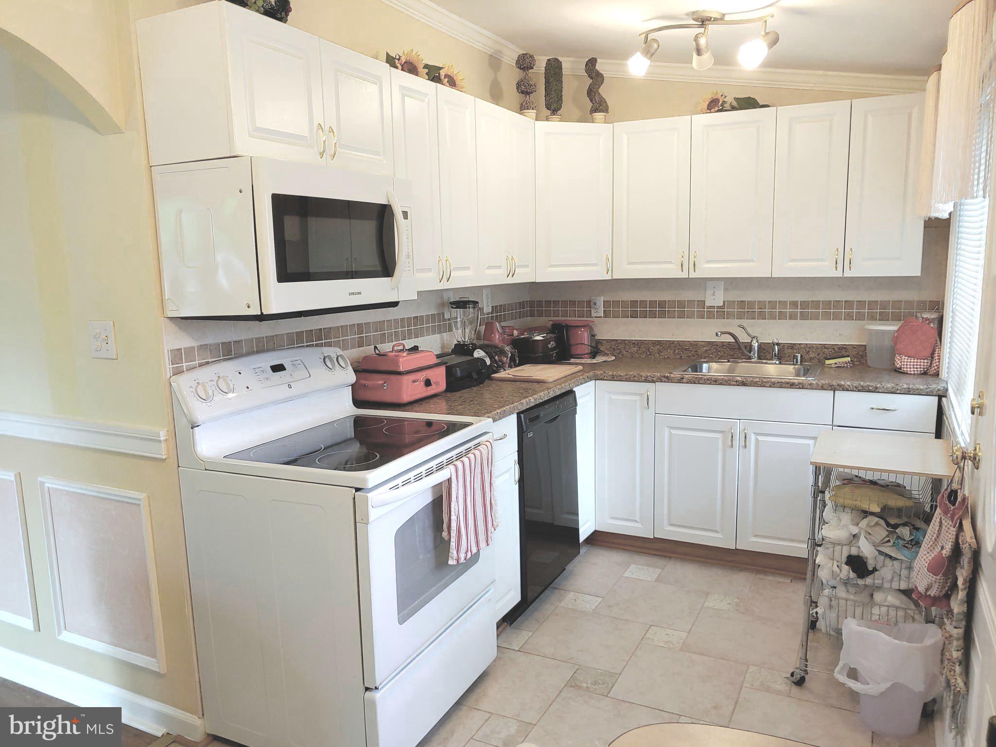 3813 Fernside Road Randallstown, MD 21133 - Photo 18 of 21 Kitchen