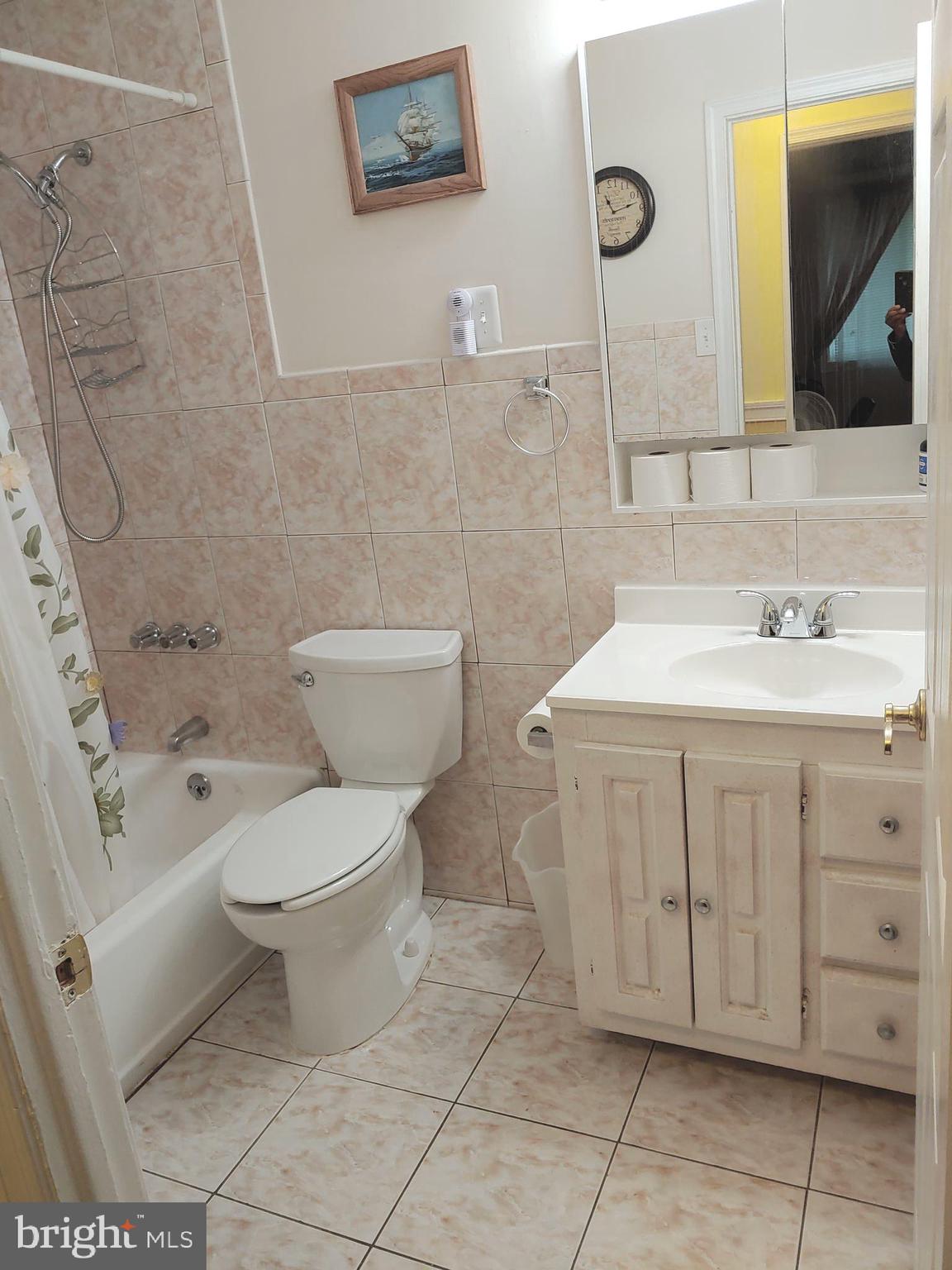 3813 Fernside Road Randallstown, MD 21133 - Photo 10 of 21 Bathroom 1