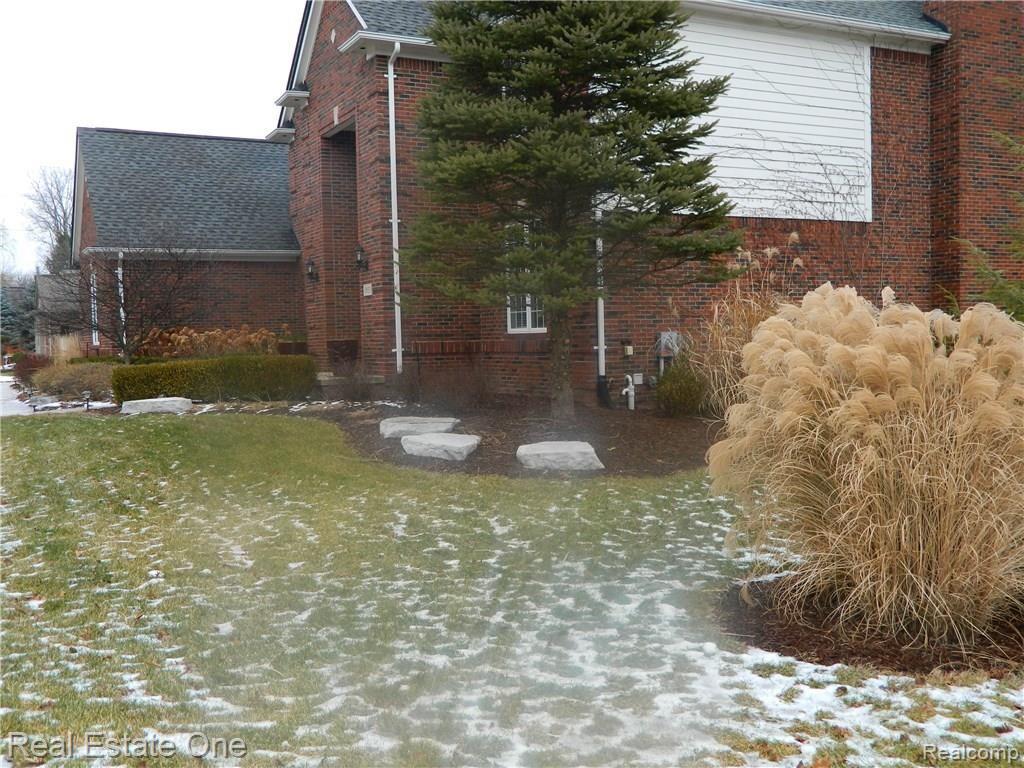 1053 Seville Road Rochester Hills, MI 48309 - Photo 6 of 66