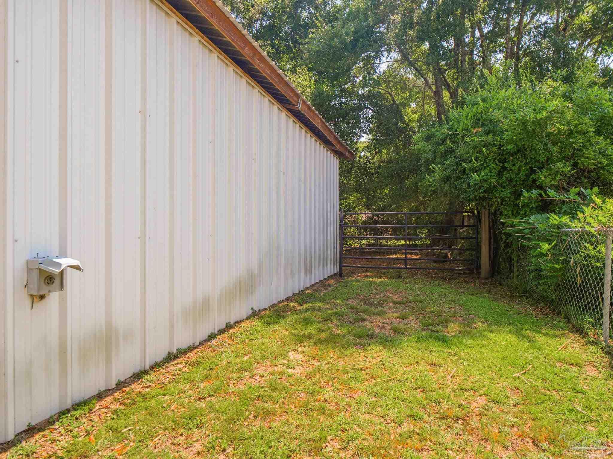5692 Pine Ridge Drive Milton, FL 32570 - Photo 33 of 43