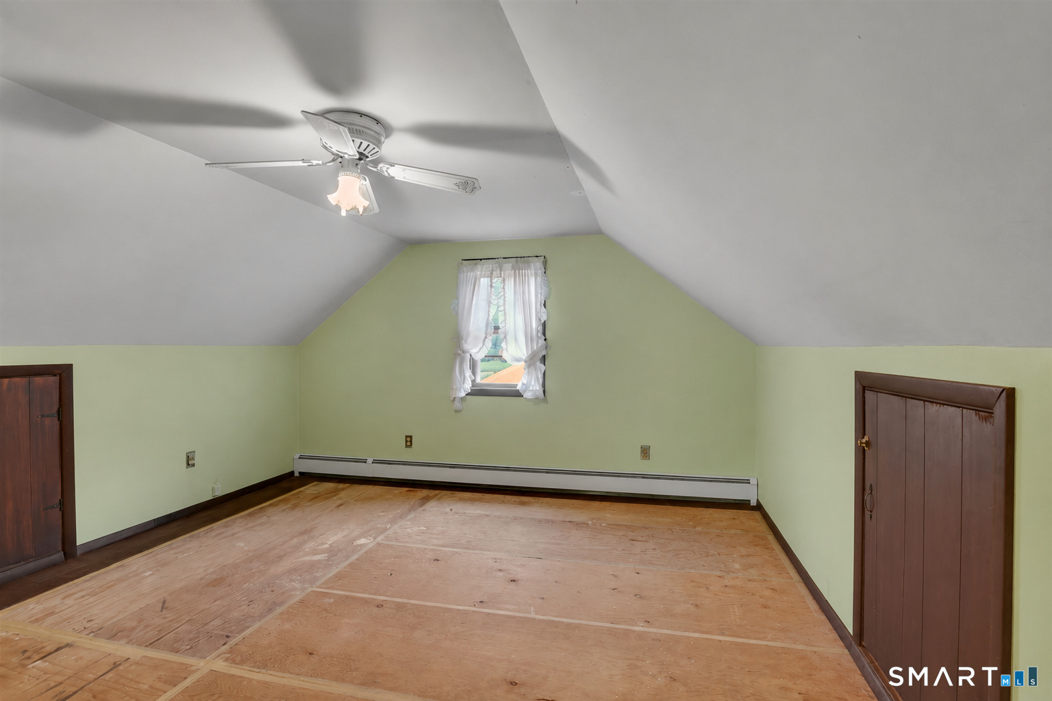 26 Russell Road Meriden, CT 06450 - Photo 17 of 36