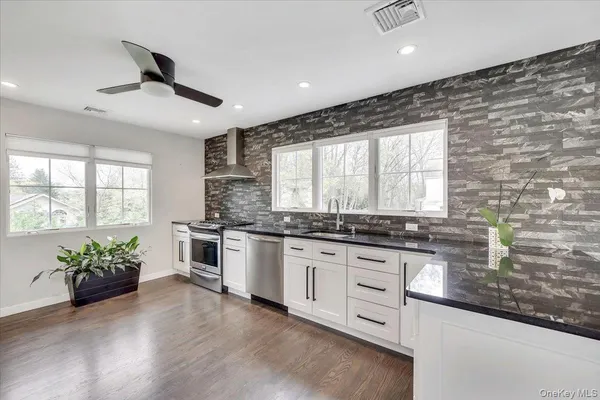 $5,700 | 10 Sandhage Drive, Pearl River, NY 10965
