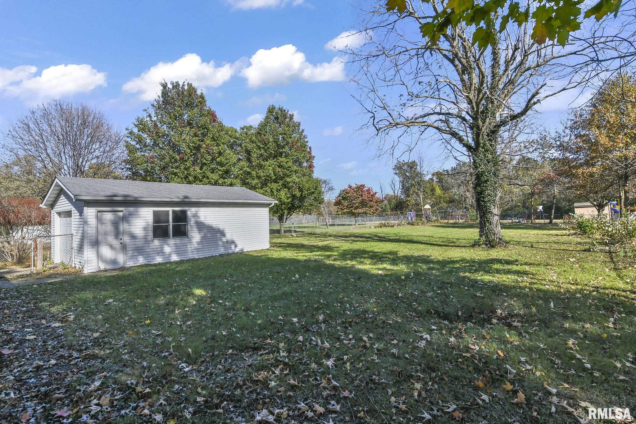 18 Babiak Lane Springfield, IL 62702 - Photo 32 of 34 Gallery Image 32