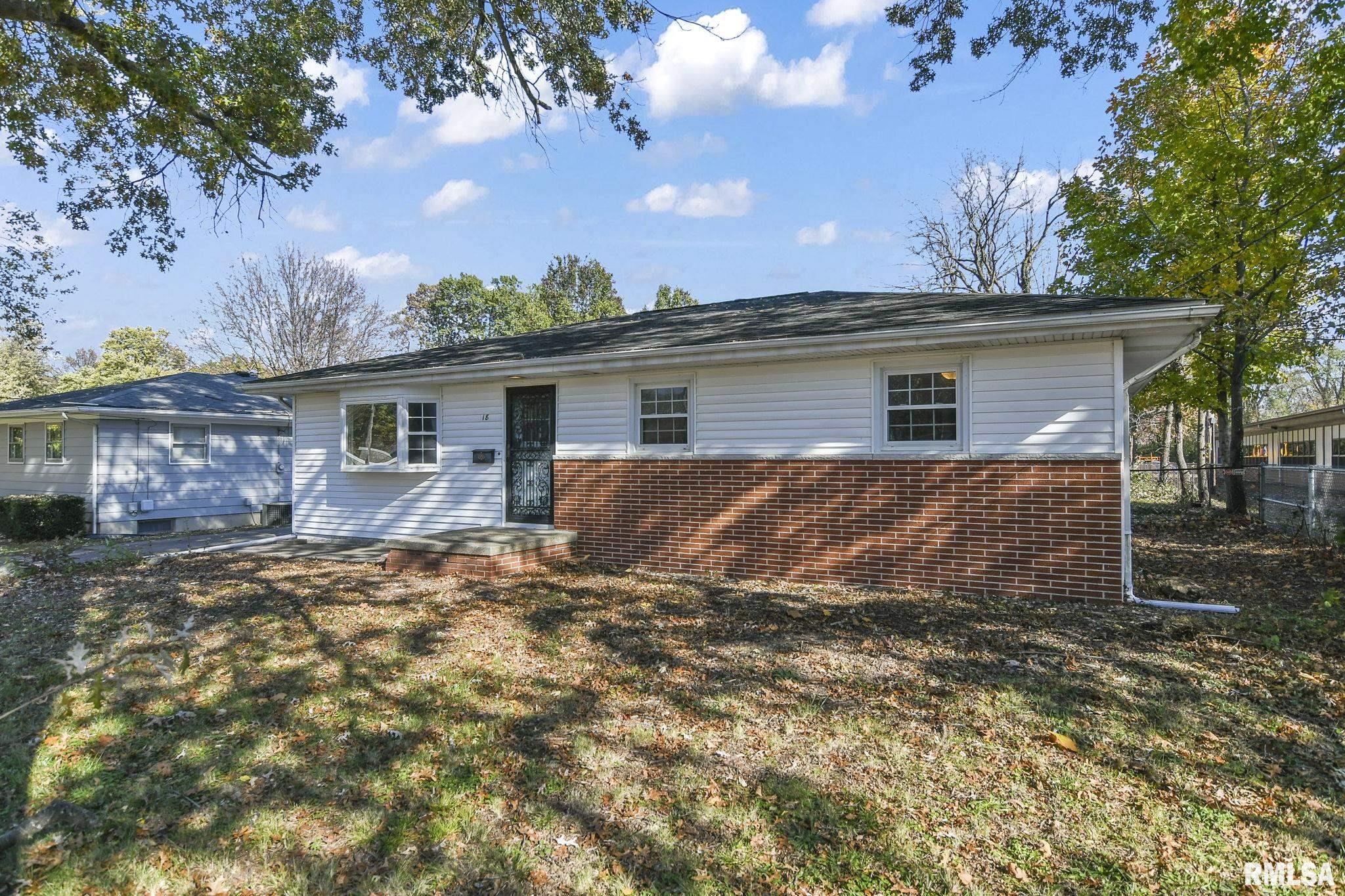 18 Babiak Lane Springfield, IL 62702 - Photo 4 of 34 Gallery Image 4