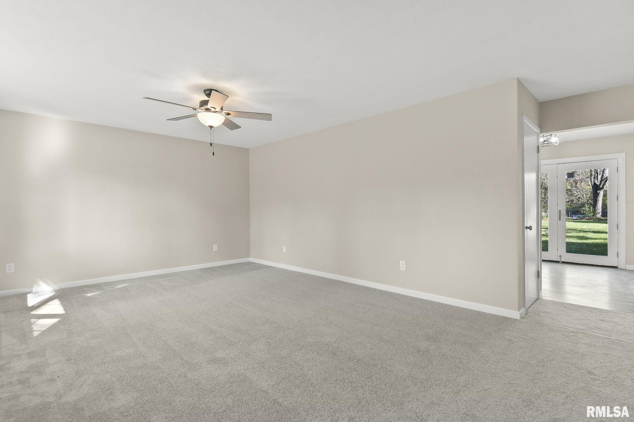 18 Babiak Lane Springfield, IL 62702 - Photo 8 of 34 Gallery Image 8