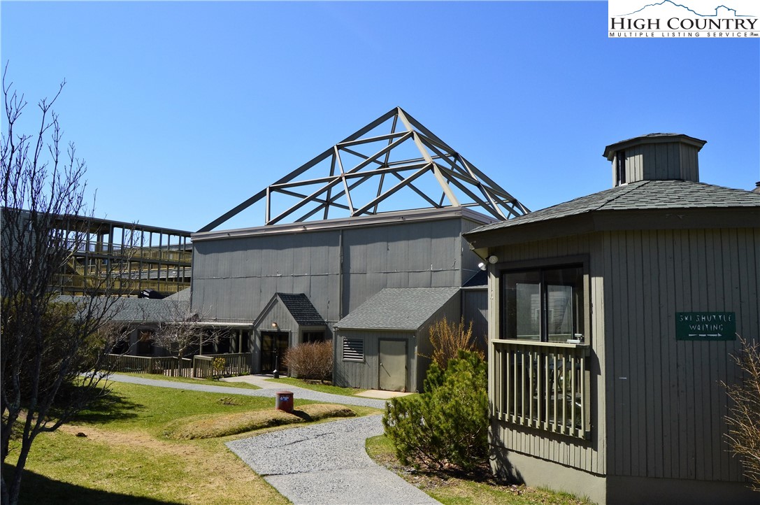 301 Pinnacle Inn Road, Unit 3303B Beech Mountain, NC 28604 - Photo 15 of 24
