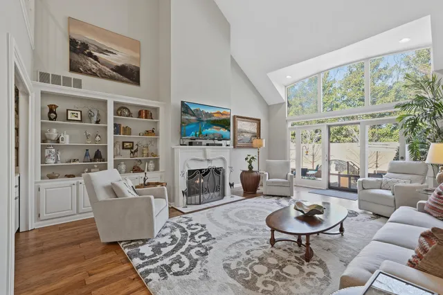 $799,000 | 4050 Baronne Way, Unit 34, Memphis, TN 38117