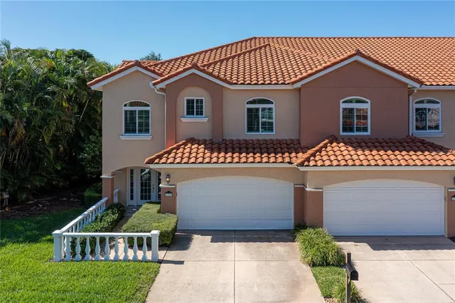 $825,000 | 6249 Vista Verde Drive West, St. Petersburg, FL 33707