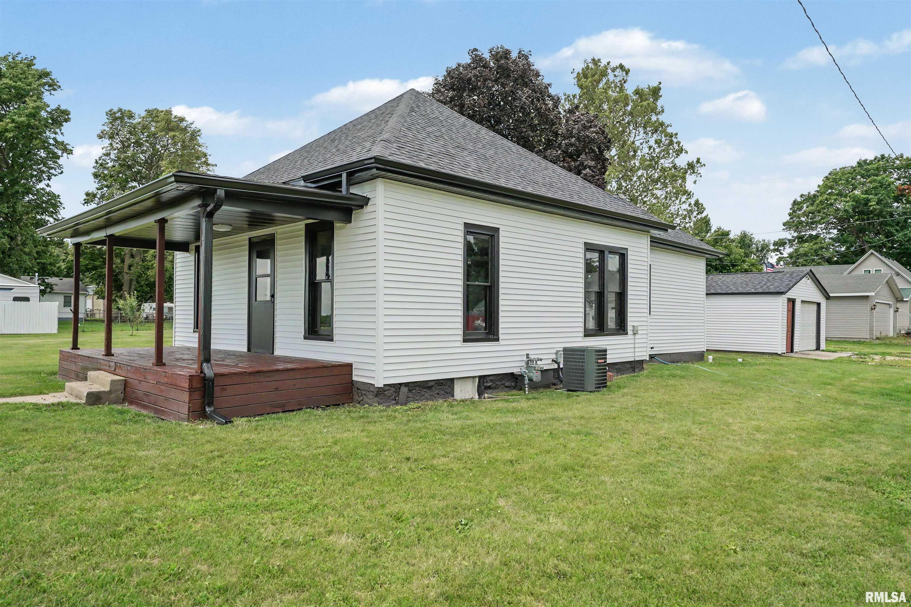 301 South Main Street Armington, IL 61721 - Photo 3 of 25