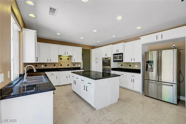 $4,250 | 229 North Buteo Woods Lane, Las Vegas, NV 89144