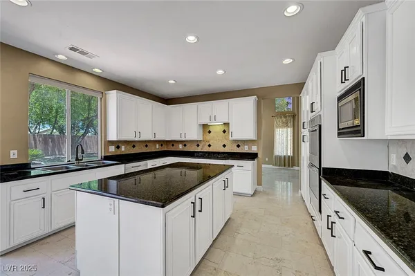 $4,250 | 229 North Buteo Woods Lane, Las Vegas, NV 89144