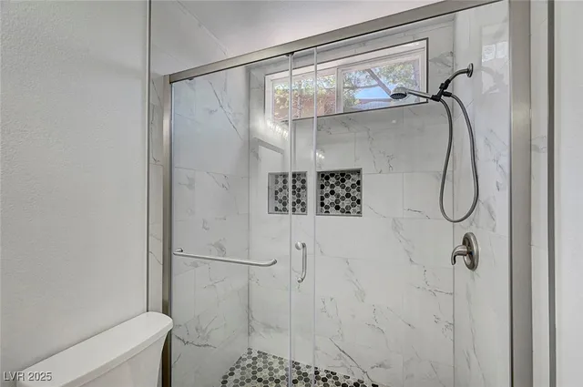 $4,950 | 229 North Buteo Woods Lane, Las Vegas, NV 89144