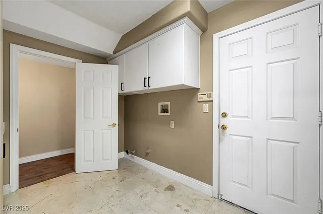 $4,950 | 229 North Buteo Woods Lane, Las Vegas, NV 89144