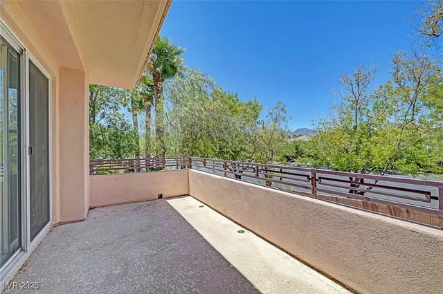 $4,950 | 229 North Buteo Woods Lane, Las Vegas, NV 89144
