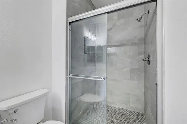 $4,950 | 229 North Buteo Woods Lane, Las Vegas, NV 89144