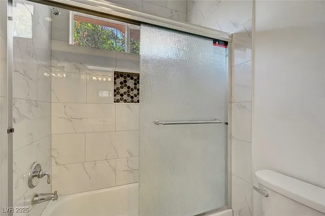 $4,950 | 229 North Buteo Woods Lane, Las Vegas, NV 89144