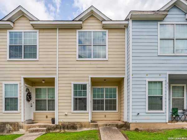 $107,000 | 211 Autumn Pass, Unit 211, San Antonio, TX 78245