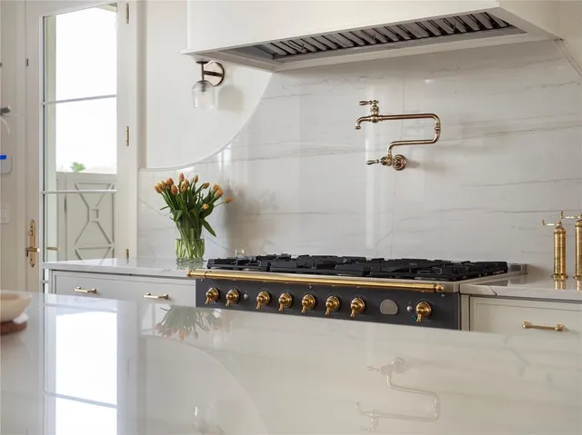 $2,935,000 | 541 West Canton Avenue, Winter Park, FL 32789