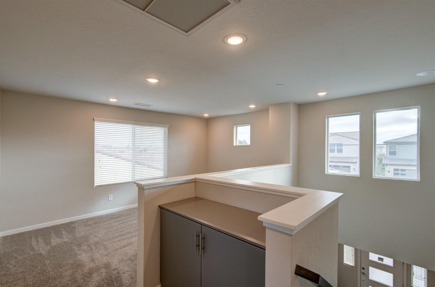 4059 Buckingham Avenue Clovis, CA 93619 - Photo 11 of 28