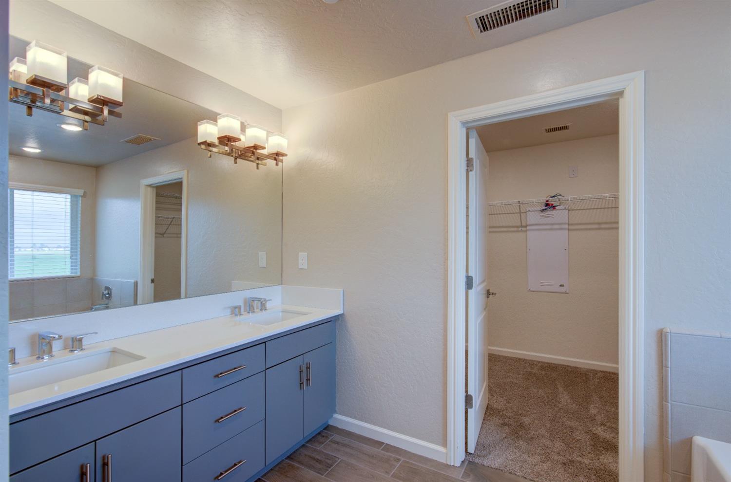 4059 Buckingham Avenue Clovis, CA 93619 - Photo 16 of 28