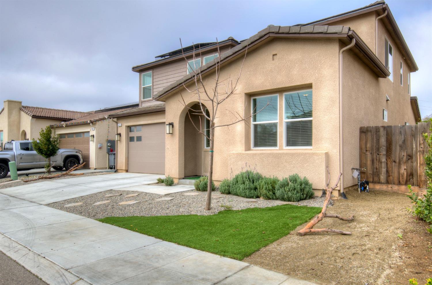 4059 Buckingham Avenue Clovis, CA 93619 - Photo 2 of 28