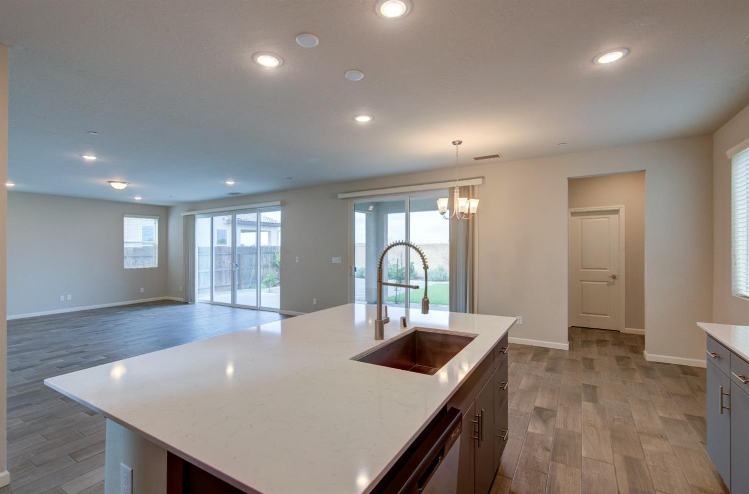 4059 Buckingham Avenue Clovis, CA 93619 - Photo 7 of 28