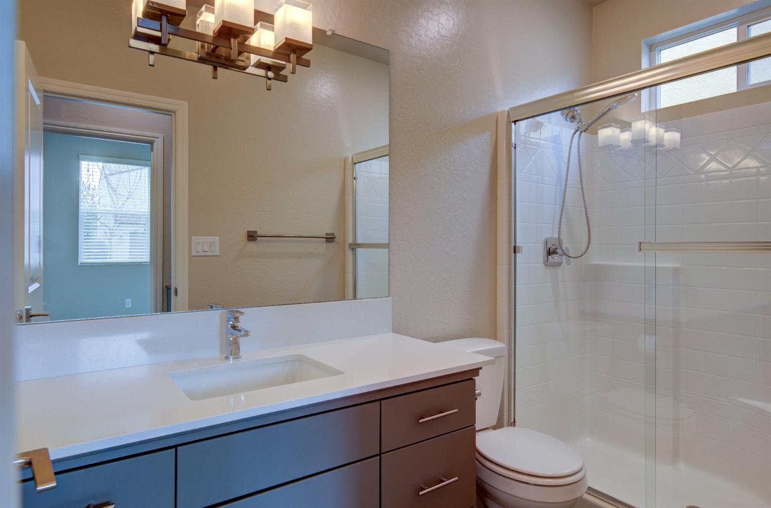 4059 Buckingham Avenue Clovis, CA 93619 - Photo 10 of 28