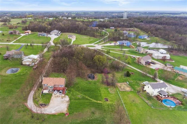 $450,000 | 514 Northwest 1891st Road, Kingsville, MO 64061