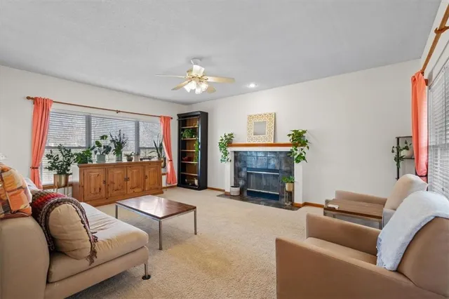 $450,000 | 514 Northwest 1891st Road, Kingsville, MO 64061