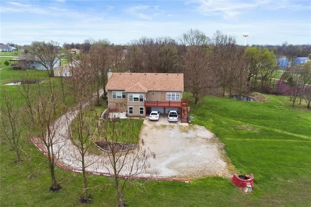 $450,000 | 514 Northwest 1891st Road, Kingsville, MO 64061