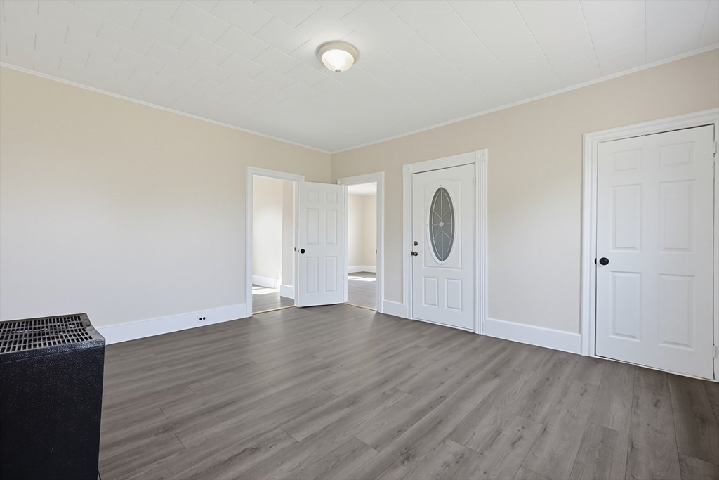 230 Pleasant Street Worcester, MA 01609 - Photo 20 of 41