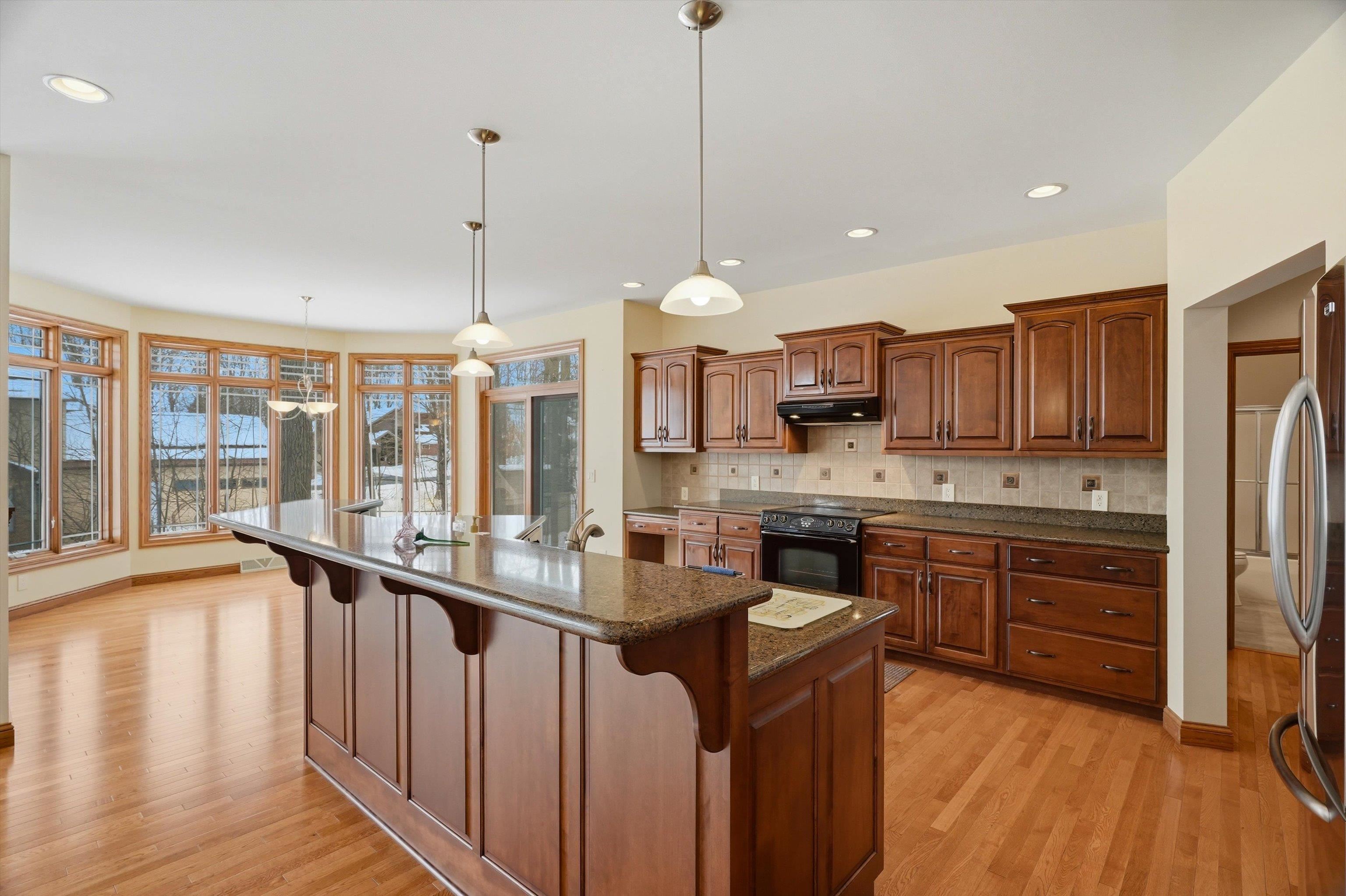 1137 Ridge Road Marshfield, WI 54449 - Photo 14 of 48