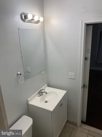 $880 | 4437 Chestnut Street, Unit 1F, Philadelphia, PA 19104