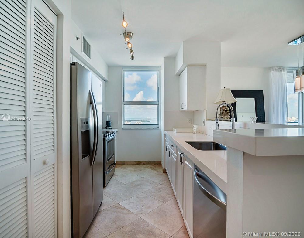 90 Alton Road, Unit 3012 Miami Beach, FL 33139 - Photo 16 of 22 Gallery Image 16