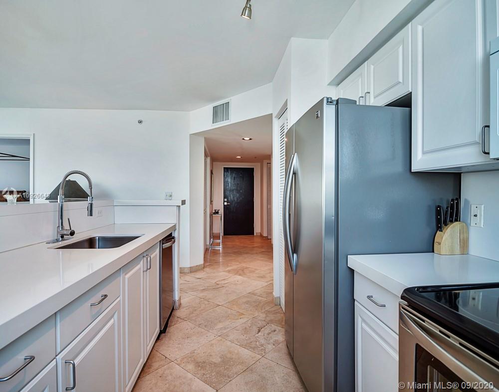 90 Alton Road, Unit 3012 Miami Beach, FL 33139 - Photo 19 of 22 Gallery Image 19
