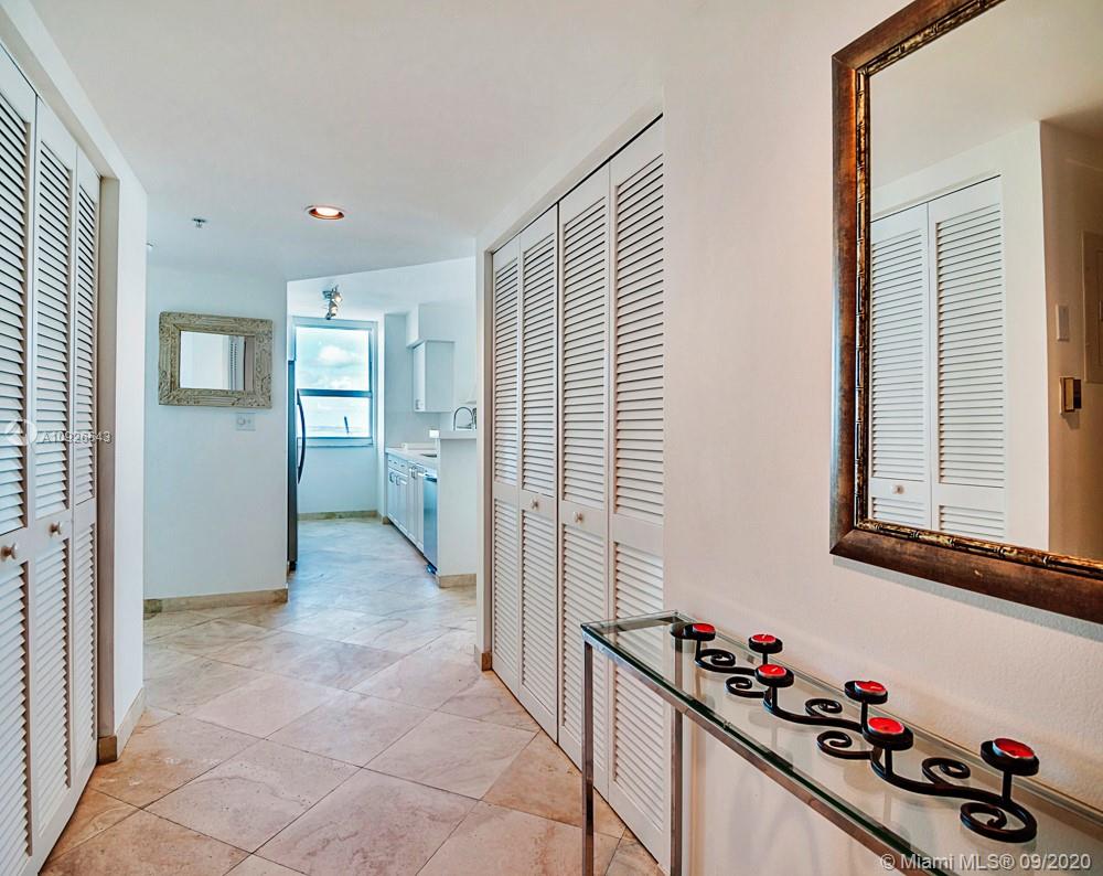 90 Alton Road, Unit 3012 Miami Beach, FL 33139 - Photo 6 of 22 Gallery Image 6