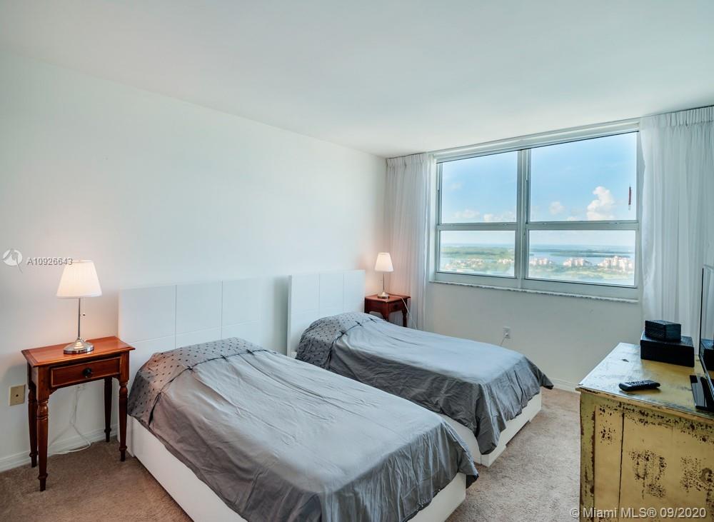 90 Alton Road, Unit 3012 Miami Beach, FL 33139 - Photo 8 of 22 Gallery Image 8