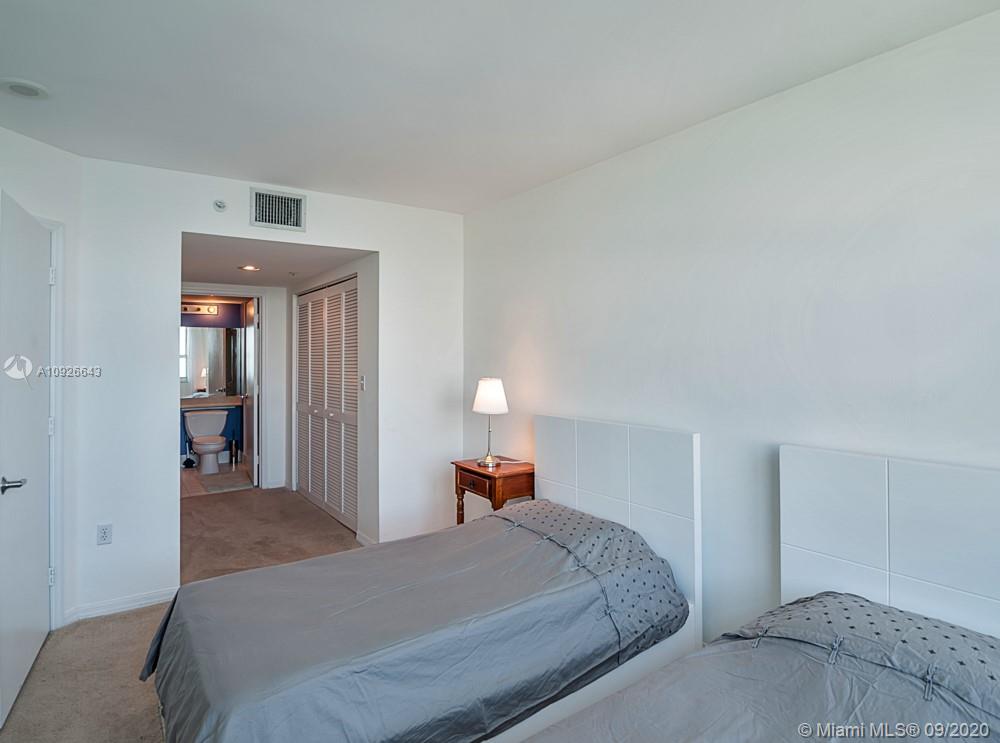 90 Alton Road, Unit 3012 Miami Beach, FL 33139 - Photo 9 of 22 Gallery Image 9