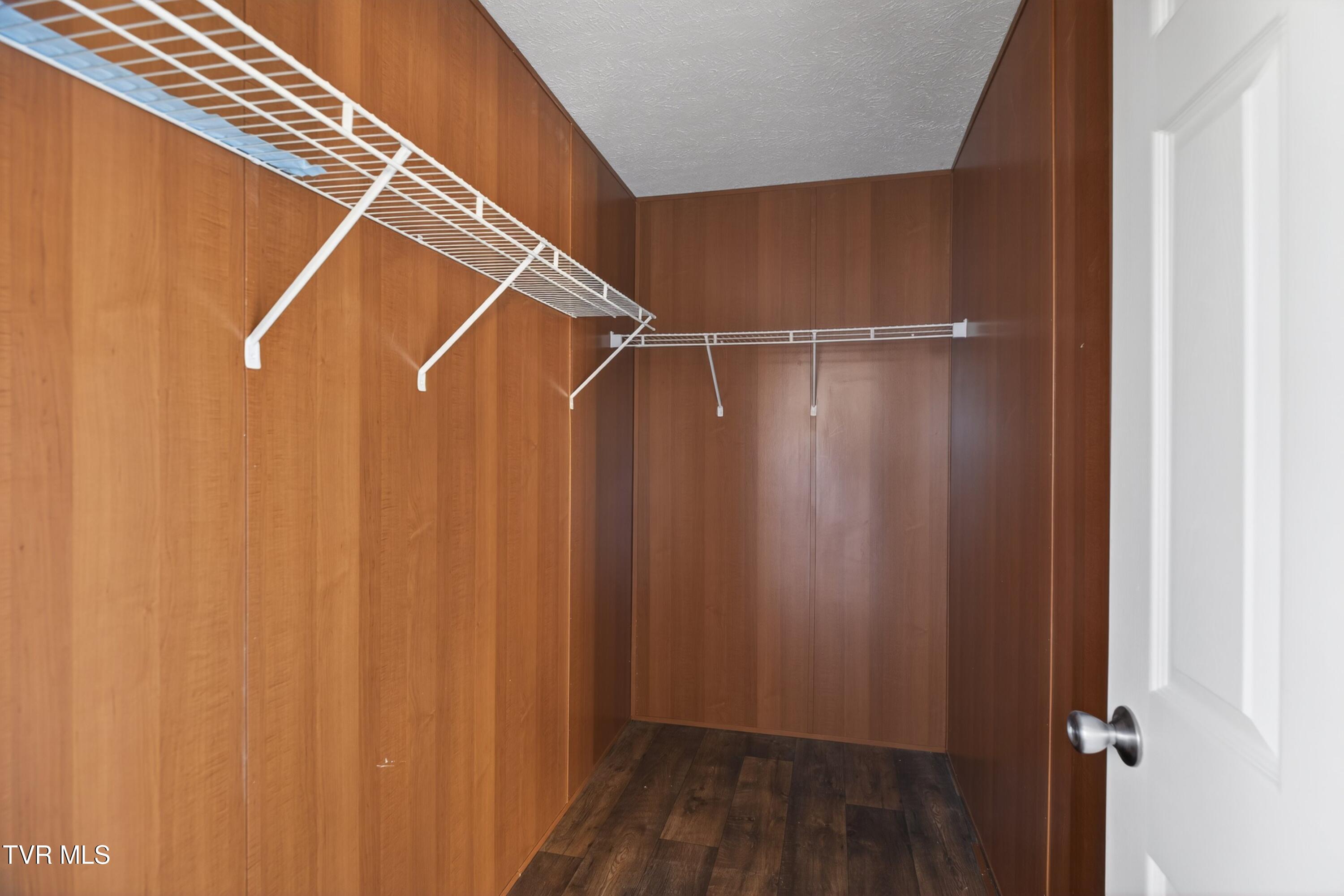 238 Overlook Lane Rutledge, TN 37861 - Photo 11 of 26 012-238OverlookLane-Rutledge-TN-37861-SM